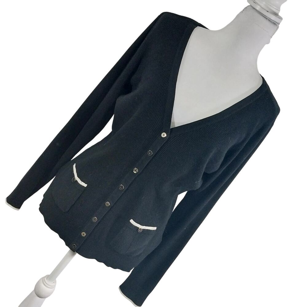 WHITE HOUSE BLACK MARKET! BLACK RIBBED KNIT, WHITE TRIM, POCKETED SWEATER! SZ L - Picture 9 of 9